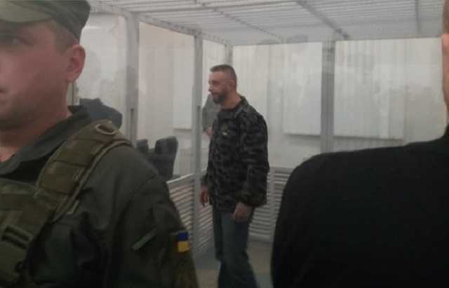 Судья ограничил доступ прессе и слушателям на заседание по апелляции Антоненко