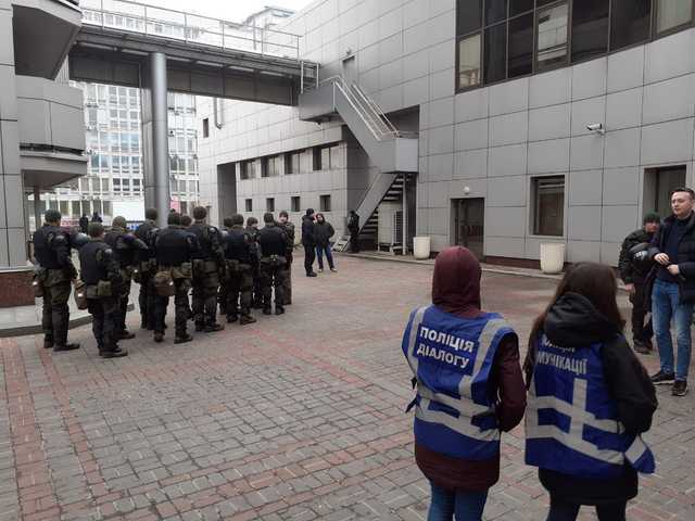 «Царь высоко!»: Шарий обрушился на Зеленского
