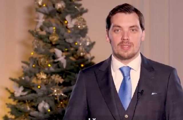 Зеленский, Разумков и Гончарук поздравили украинцев с Рождеством