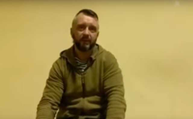 Riffmaster записал видеопоздравление из СИЗО