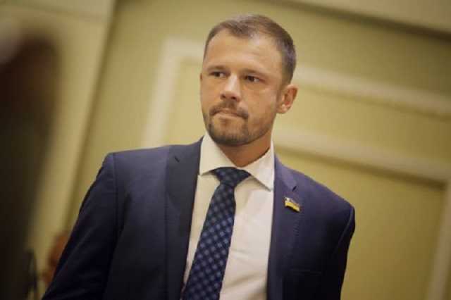 Син корупціонера і плагіатор. Кому Зеленський довірив освіту