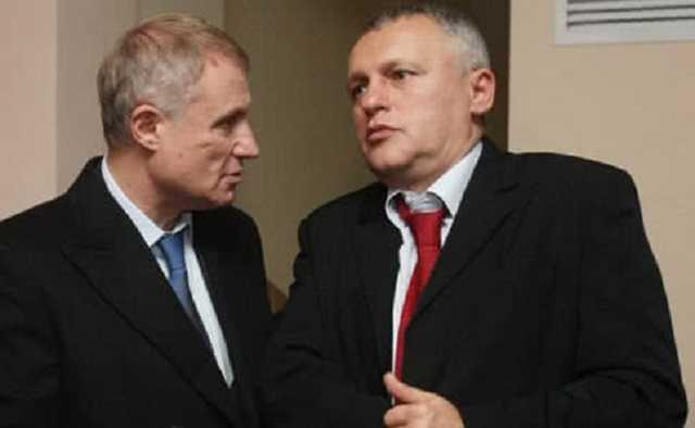 Клуб Суркисов оштрафовали на 300 тысяч из-за фанов, вывесивших баннер против Суркисов