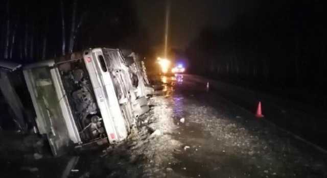 В России перевернулся пассажирский автобус: более 20 раненых