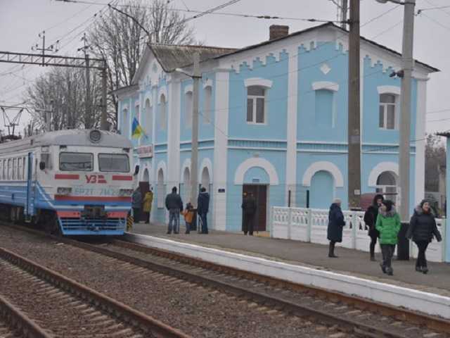 Спустя пять лет "Укрзалізниця" восстановила железнодорожное сообщение с прифронтовым поселком на Донбассе