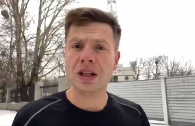 «Время выбрасывать зелень»: одесский нардеп записал новогоднее поздравление в стиле «Карточного домика»