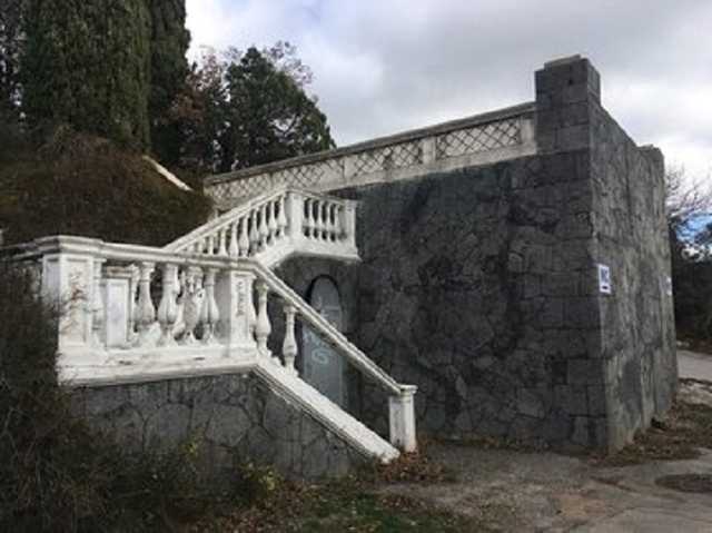 Появились печальные фото санатория в Крыму, отобранного у Коломойского