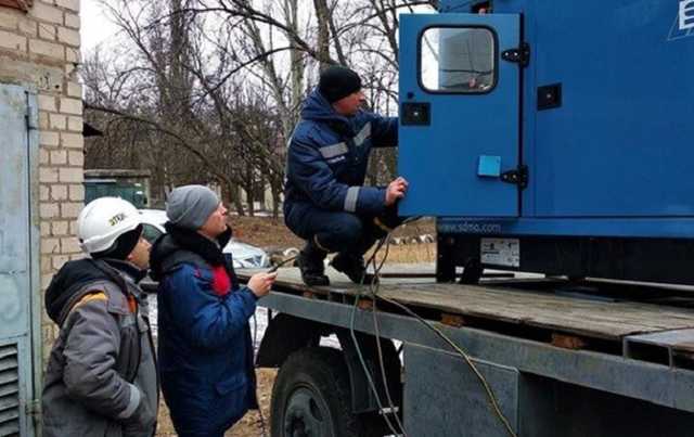 Авдіївка на добу залишилася без електропостачання