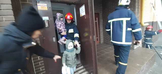 В Ровно в многоэтажке взорвался газовый котел, после чего начался пожар