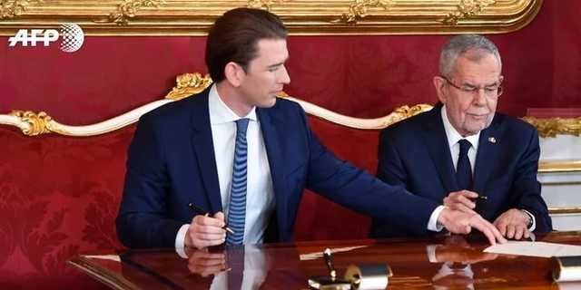 Канцлером Австрии вновь стал Курц