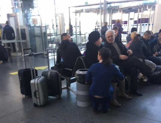 У мамы было плохое предчувствие: в Иране разбился 34-летний стюард МАУ