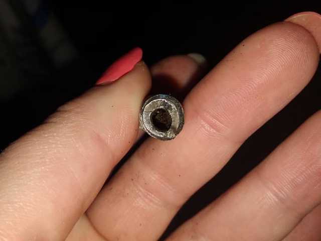 В пакете с чаем киевлянка нашла стальной болтик