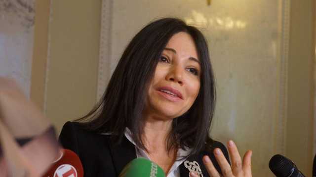 Сюмар: Не варто прив’язувати зарплати топ-чиновників до приватного сектору