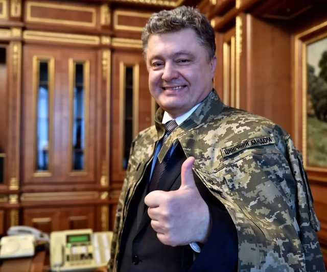 Суд обязал НАБУ открыть дело против Порошенко по заявлению 11 депутатов Рады
