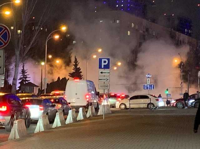 Мочанов: Во время эвакуации из ТРЦ Ocean Plaza от людей требовали оплатить парковку