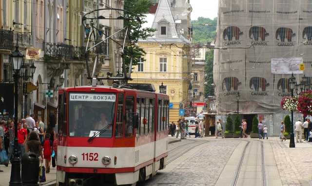 Во Львове подорожал проезд в трамваях и троллейбусах