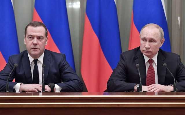 Кабмин России ушел в отставку сразу после послания Путина