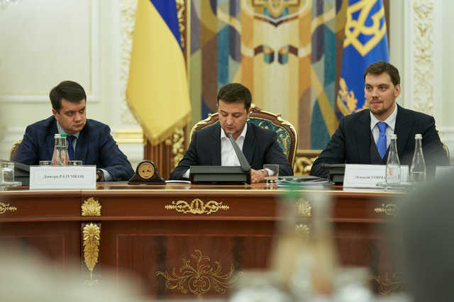 Між Гончаруком і Разумковим прослідковується конфлікт, – експерт