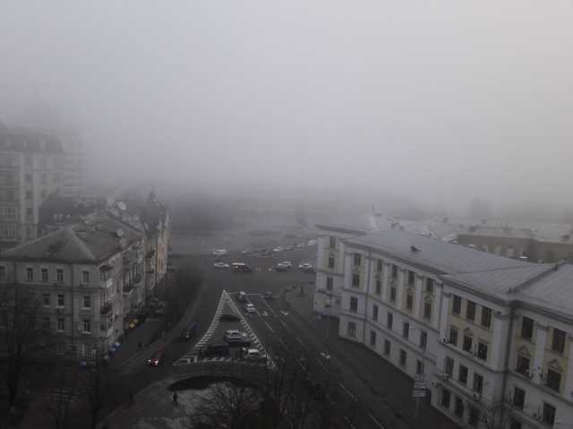 Смог у столиці: Київ знову затягло туманом