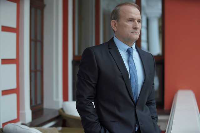 Медведчук начал платить своей партии