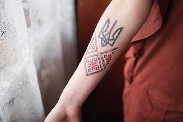 Тризуб приравняли к свастике: Великобритания сделала официальное заявление о международном скандале