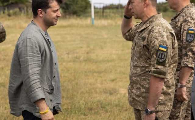 Полный провал: первые итоги реформ Зеленского в оборонном секторе