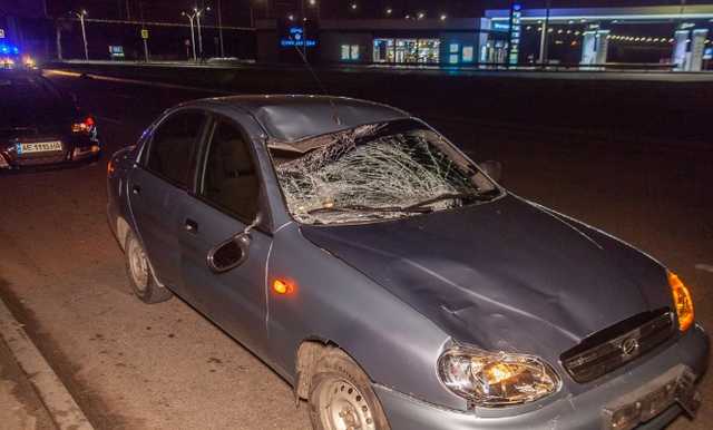 В Днепре автомобиль насмерть сбил двух пешеходов
