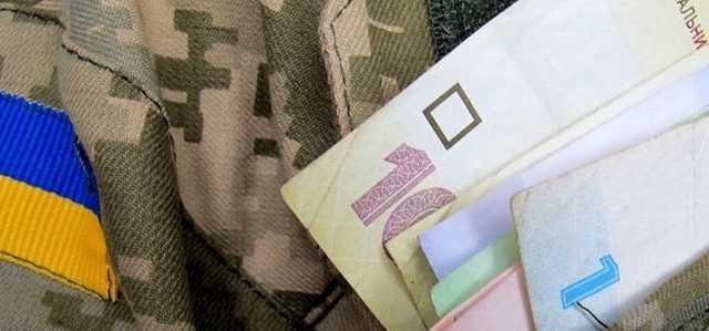 Украинских военных обманывают на кредитах: кто виноват, и как не потерять деньги