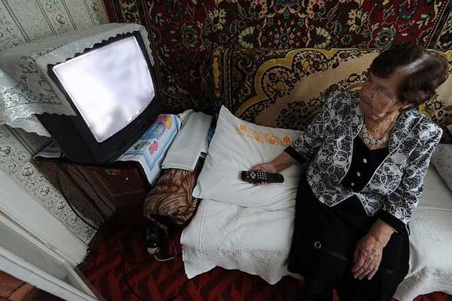 Спутниковые украинские каналы заблокируют: как людям смотреть телевизор?