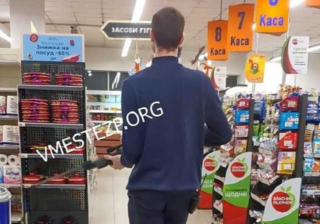 В "Сильпо" прокомментировали стрельбу охранника магазина по воробьям