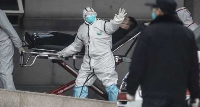 Очень тяжелая форма: в Китае объяснили, почему не могут вылечить коронавирус