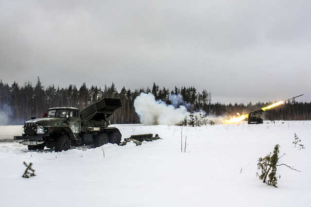 За сутки – 12 вражеских обстрелов: двое украинских воинов получили ранения