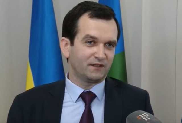 Зарплату главы ПФ Капинуса сравнили с минимальной пенсией