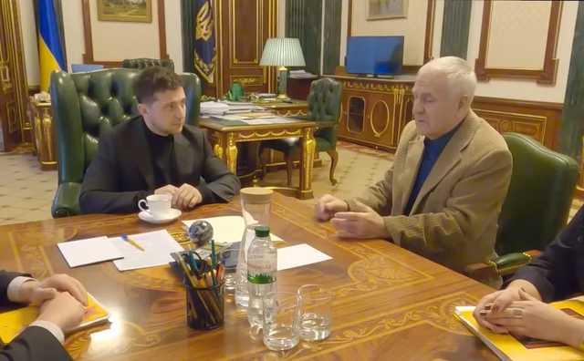 Зеленский рассказал, как Офис противодействия рейдерству помог вернуть квартиру режиссеру