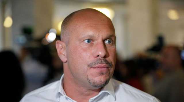 Скандал с волонтерками в автобусе: Кива позвал на работу водителя-хама