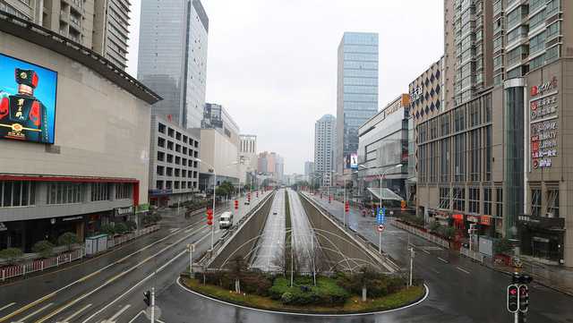 Китайский Ухань «вымер» после вспышки коронавируса