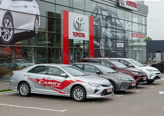 Новые Тойоты не позволят водителям перепутать газ и тормоз