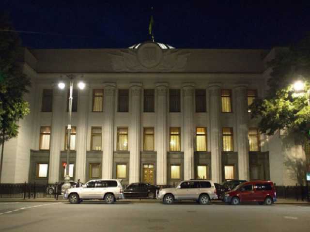 Депутатов возьмут измором: Рада будет принимать "земельный" закон под покровом ночи