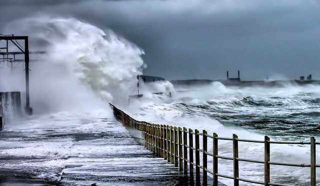 На Украину надвигается шторм второго уровня опасности: какие области заденет