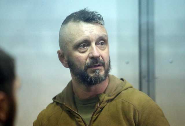 "Фото Гитлера в разных образах": суд принял новое решение по Антоненко