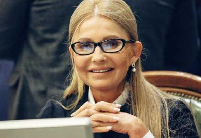 "Хороша": "слуга народа" обсуждал в Раде "свежую пластику" Тимошенко