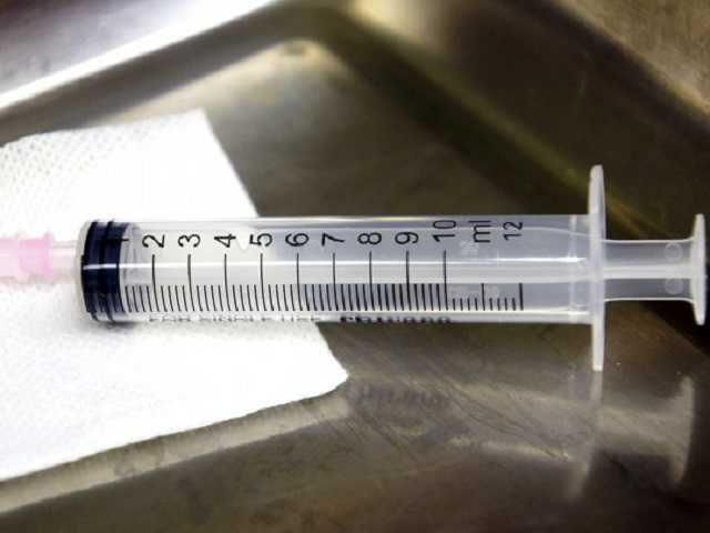 Смертельная инъекция: медсестра из Кременчуга покончила с собой из-за коллекторов