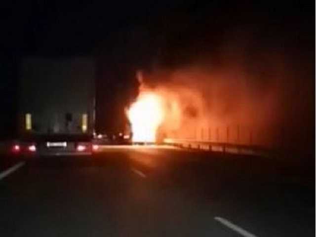 В Польше на ходу загорелся автобус из Украины