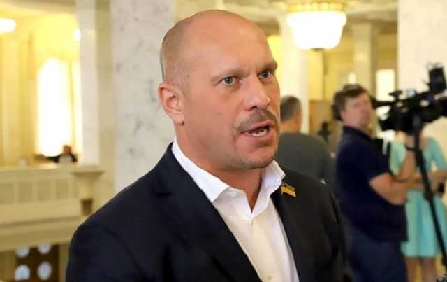 Кива заявил, что вывез своих детей за границу из-за давления на него