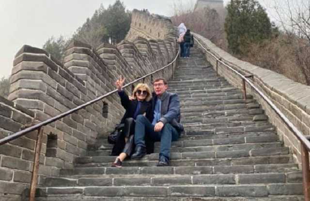 Жена Луценко показала зажигательный танец в Китае