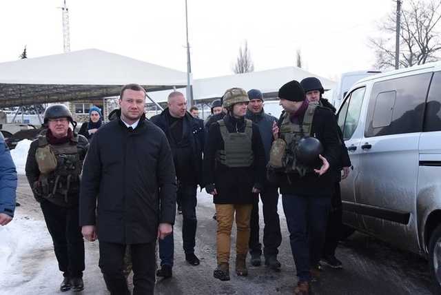 Глава МИД Дании Кофод посетил КПВВ "Майорское" в зоне проведения ООС