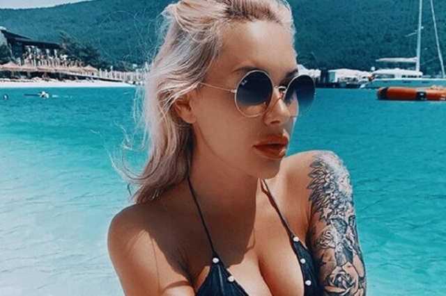 Жена экс-капитана "Динамо" может оказаться в тюрьме из-за гимна Украины