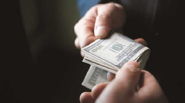 В Харькове на вымогательстве взятки попалась помощница судьи