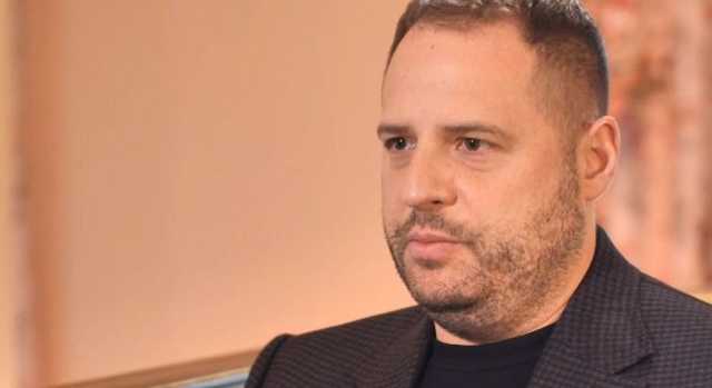 Ближайший советник Зеленского Андрей Ермак зарабатывает на должности ноль гривен