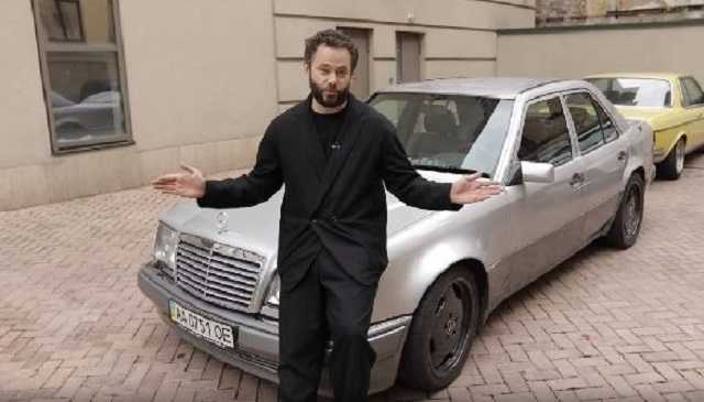 Нардеп Дубинский продает на аукционе автомобили, которые недавно переписал на маму