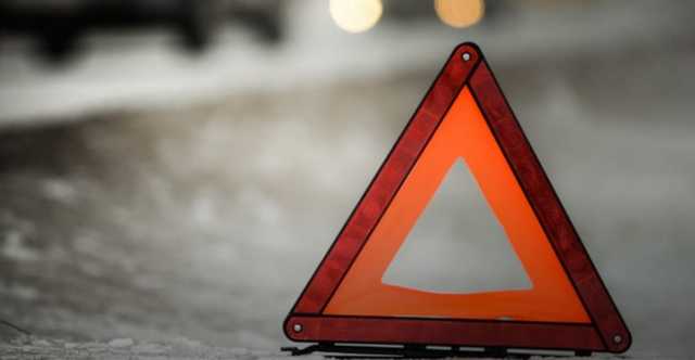 Под Полтавой столкнулись грузовик и два автобуса, травмированы пять человек